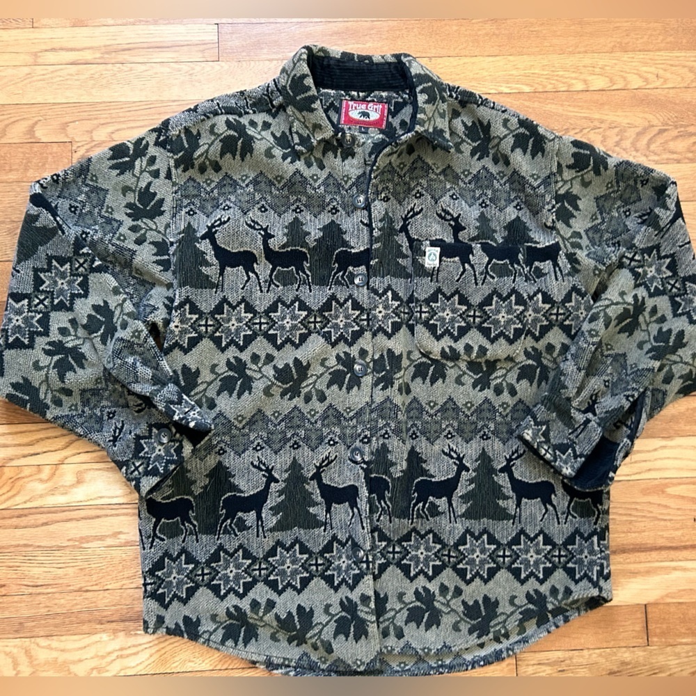 Alaska True Grit Oversized Beige & Black Reindeer Button Up Sweater - Size‎ L